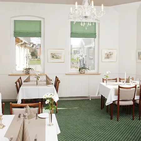 Solyst Kro- Restaurant Og I/s 2* 아벤라